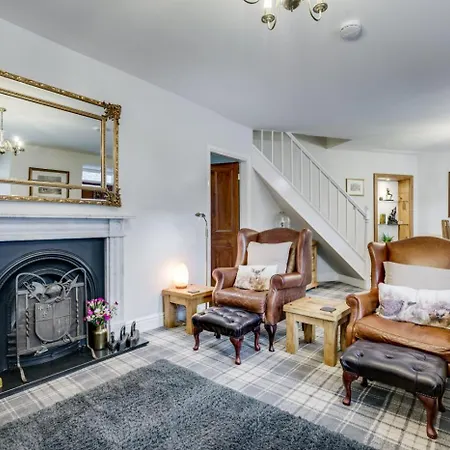 4 Bed In Oc-gl130 Дом отдыха *