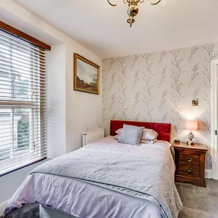 4 Bed In Oc-gl130 Уиндермир